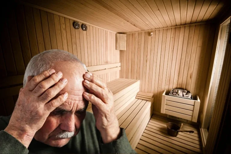 Senior with Alzheimer's disease in a sauna setting, highlighting the potential therapeutic benefits of sauna use for cognitive health